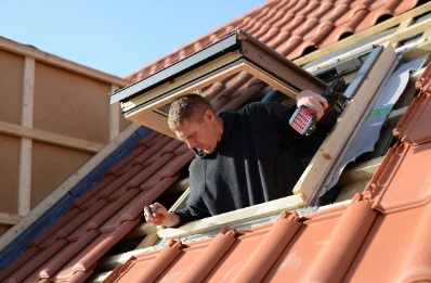 Pose de fenêtres de toit Velux à Ceignes